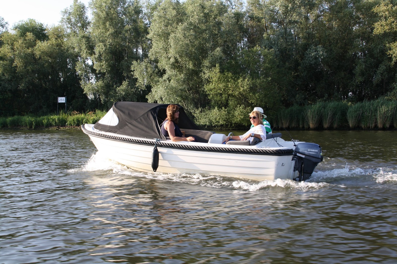 sloep huren biesbosch sloepverhuur biesbosch sloep huren drimmelen