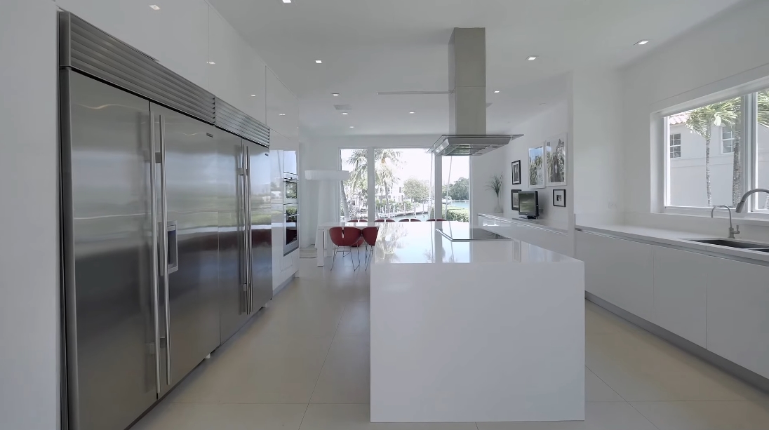 33 Interior Design Photos vs. 481 S Mashta Dr, Key Biscayne, FL Luxury Home Tour