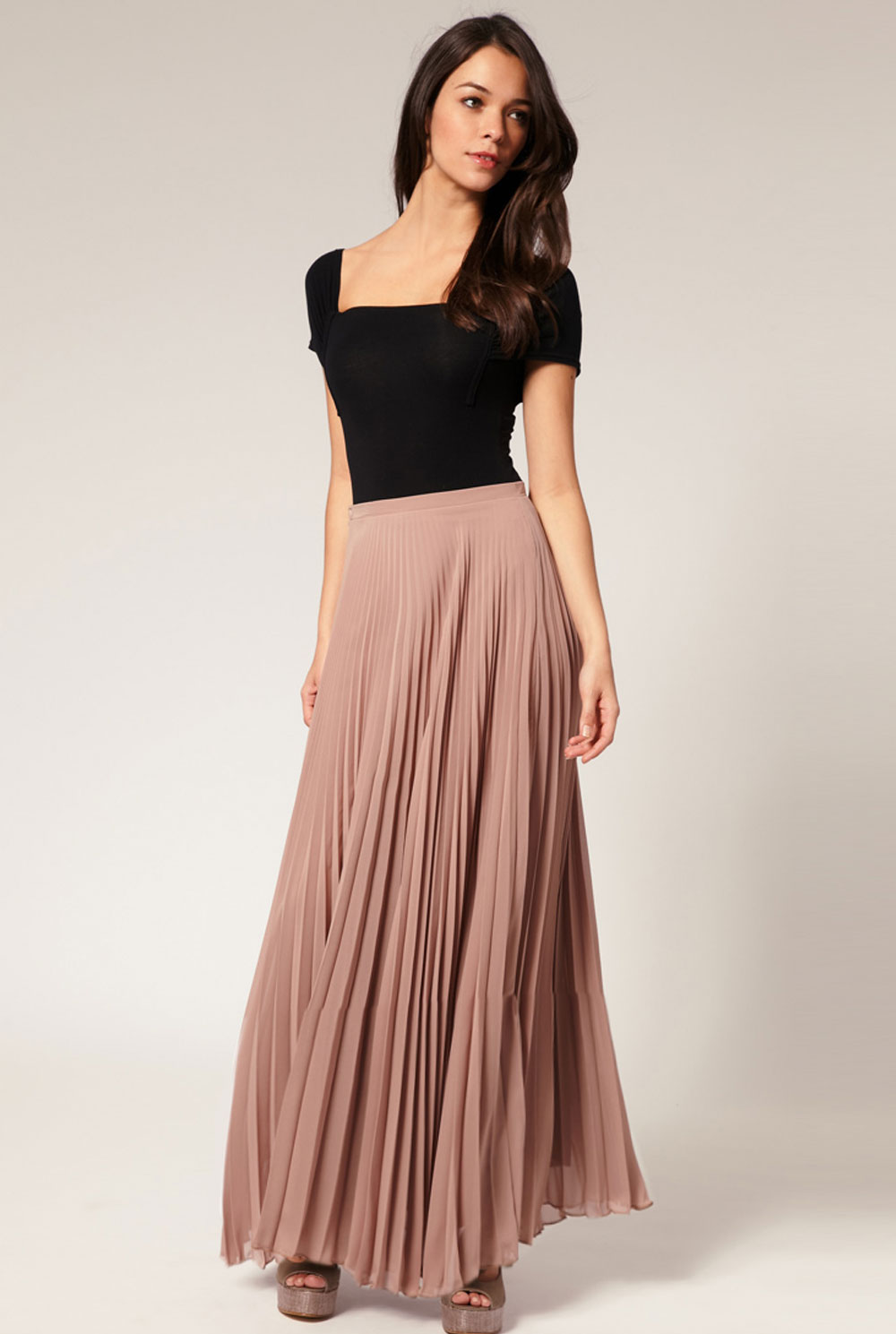 Viviendo a Plenitud por Sanaa Vanessa Saab ¡Tips para Lucir Faldas Largas! Viviendo a Plenitud por Sanaa Vanessa Saab ¡Tips para Lucir Faldas Largas!