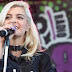 Bebe Rexha lectures the audience for not singing her song