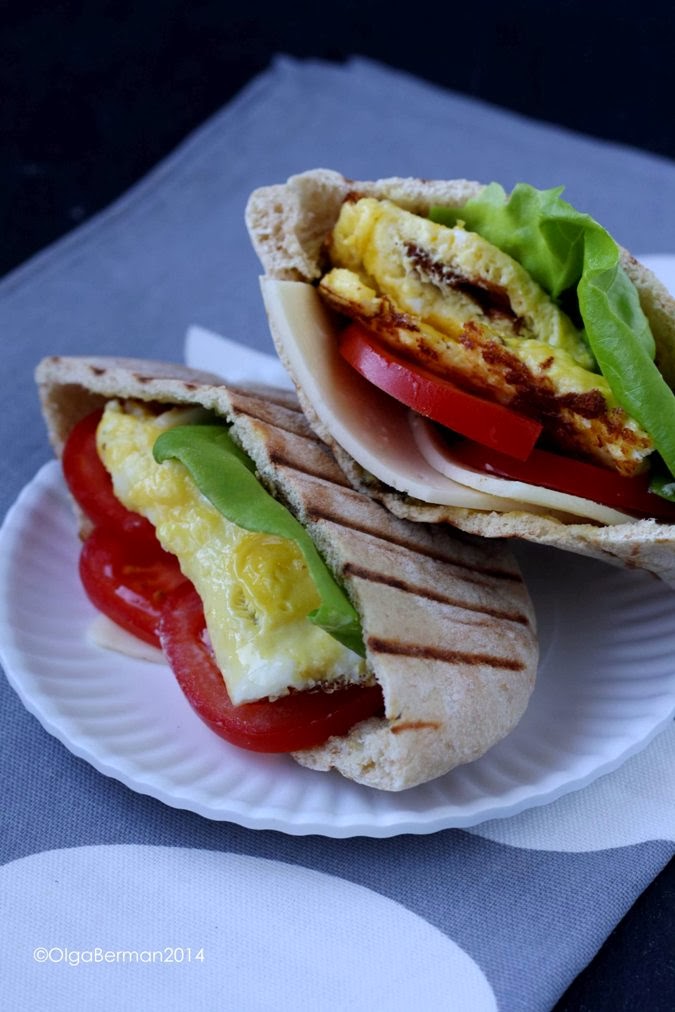 Mango & Tomato Meatless Monday Breakfast Egg Pita Sandwich