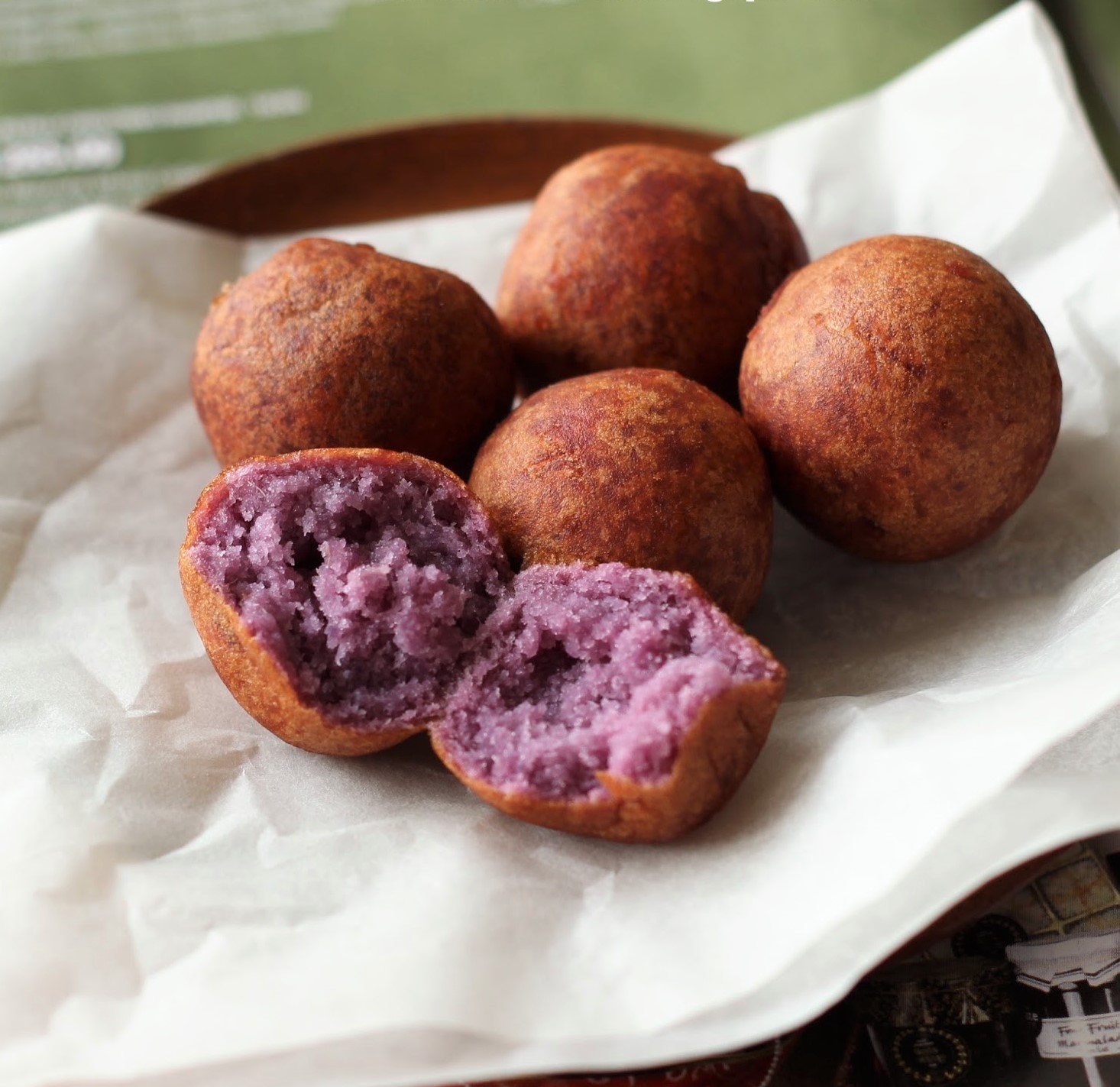 SUPER QUICK, EASY & DELICIOUS ! Thai Purple Sweet Potato Balls (Deep