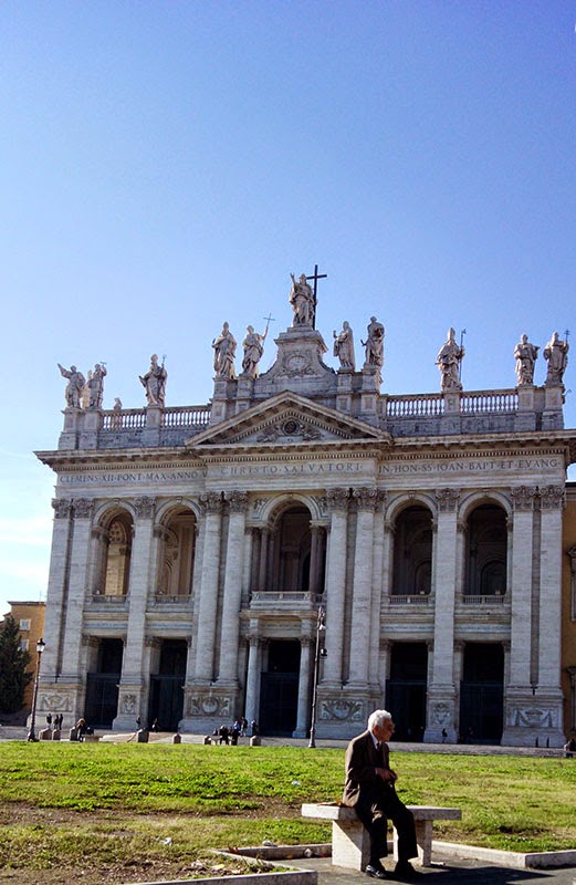 Fachada de São João em Latrão