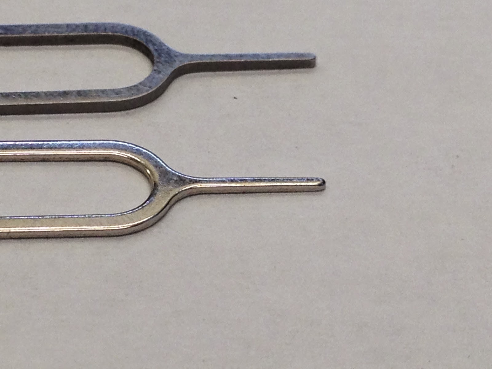 How to recognize an original apple sim extractor tool