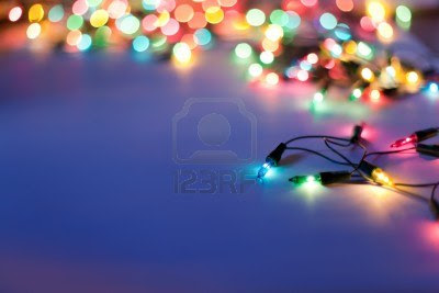 Las tradicionales luces de colores que colocamos a nuestro arbol de navidad