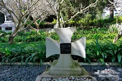 situs makam jerman arca domas bogor