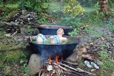 funny%2Bbathtub.jpg