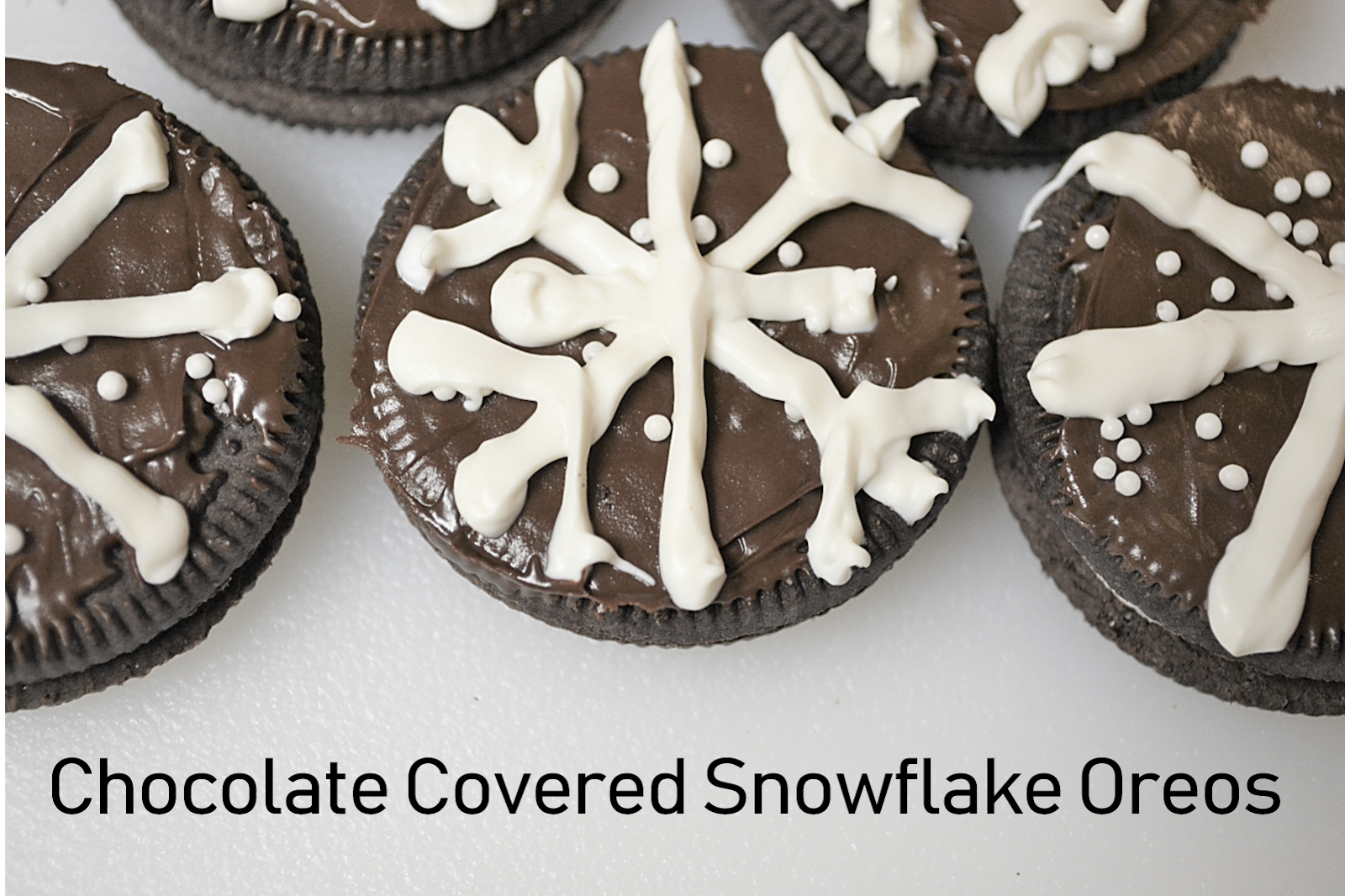 Snowflake Sprinkles Chocolate Oreo