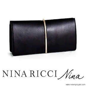 Queen Letizia carried Nina Ricci Arc Clutch