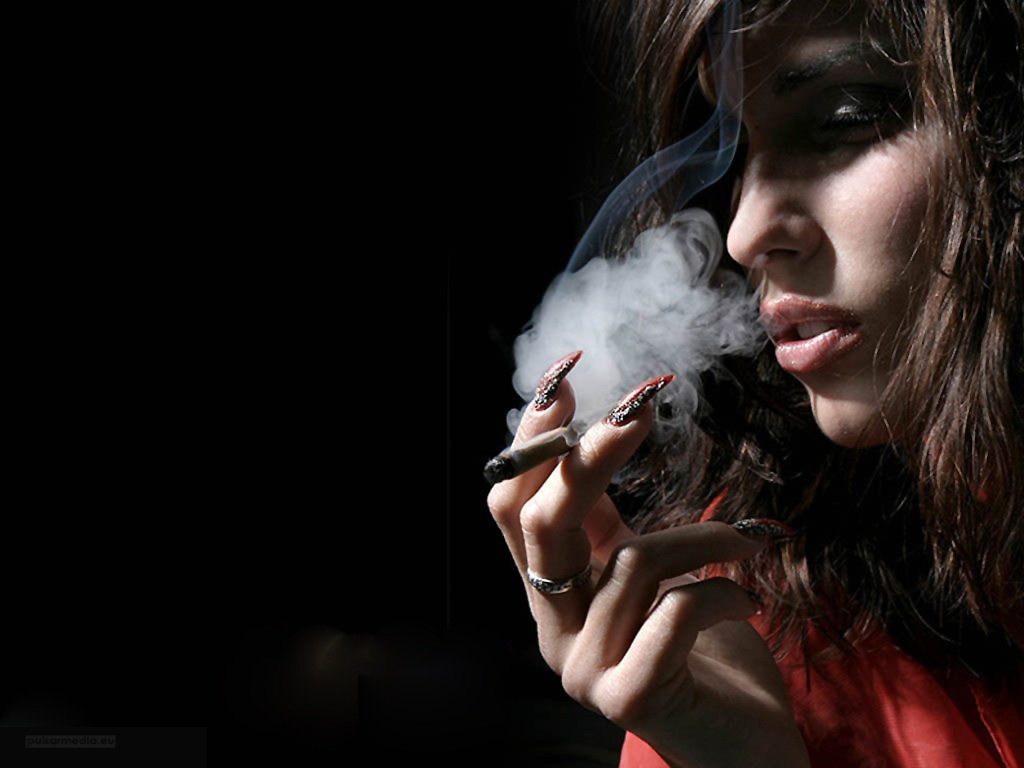 smoke_girl_1.jpg