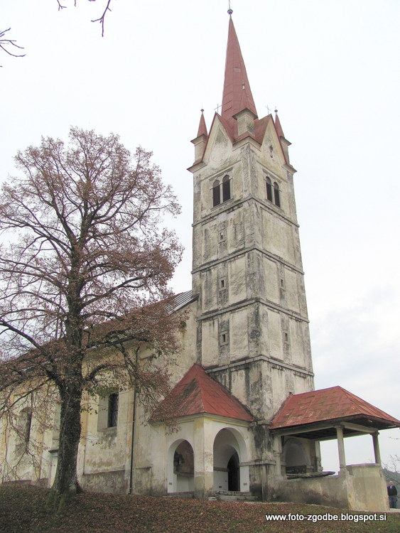 Žalostna gora nad Mokronogom, cerkev Žalostne Matere božje Slovenija, Dolenjska