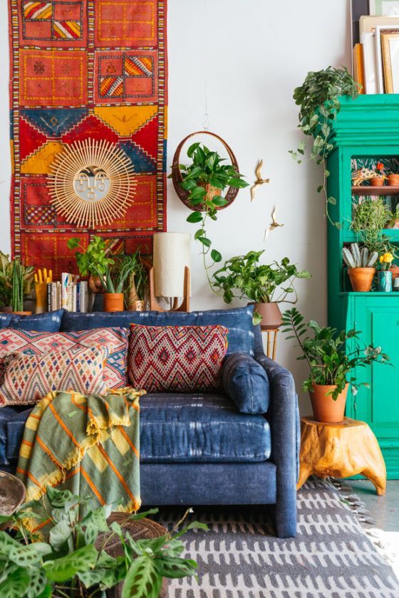 Bohemian home decor as vintage trend