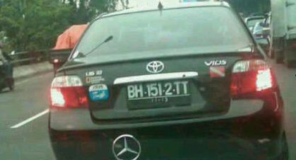 PLAT KENDARAAN LUCU