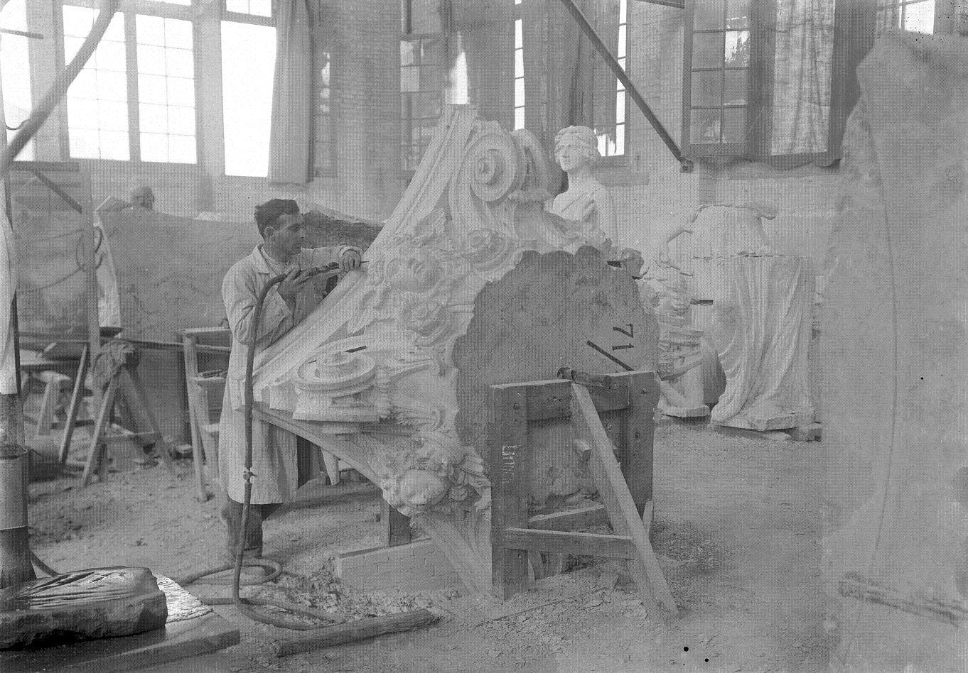 Canillita: Artesano esculpiendo mármol para el Palacio Legislativo