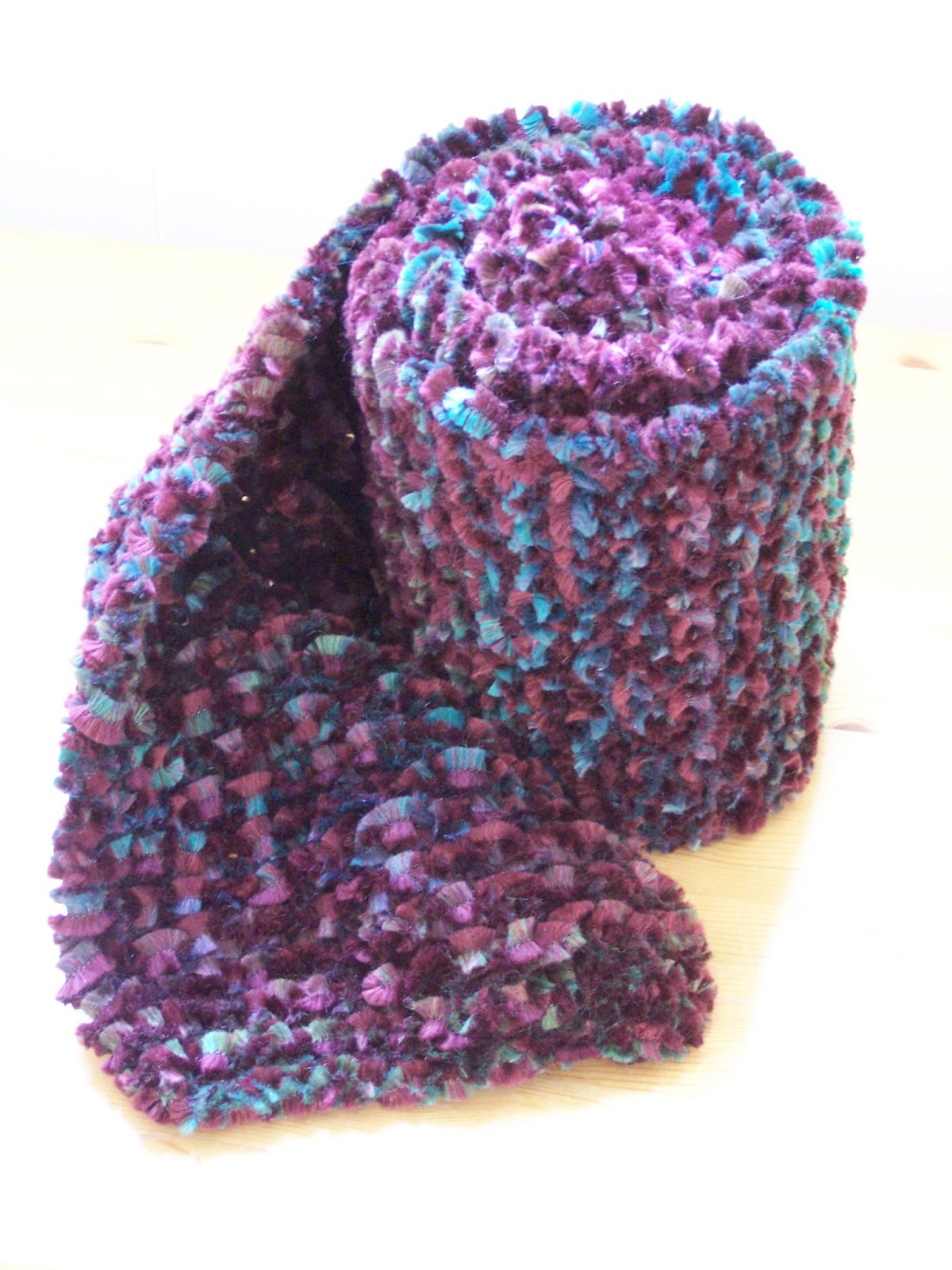 Delorme Designs FUZZY WUZZY YARN