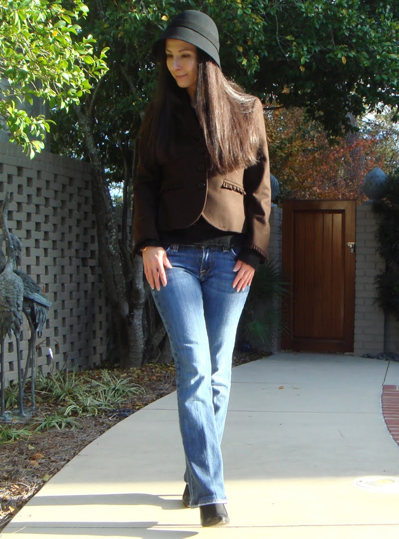 Hat Day Outfit - best pic. Hat Day Outfit - hat on and walking.