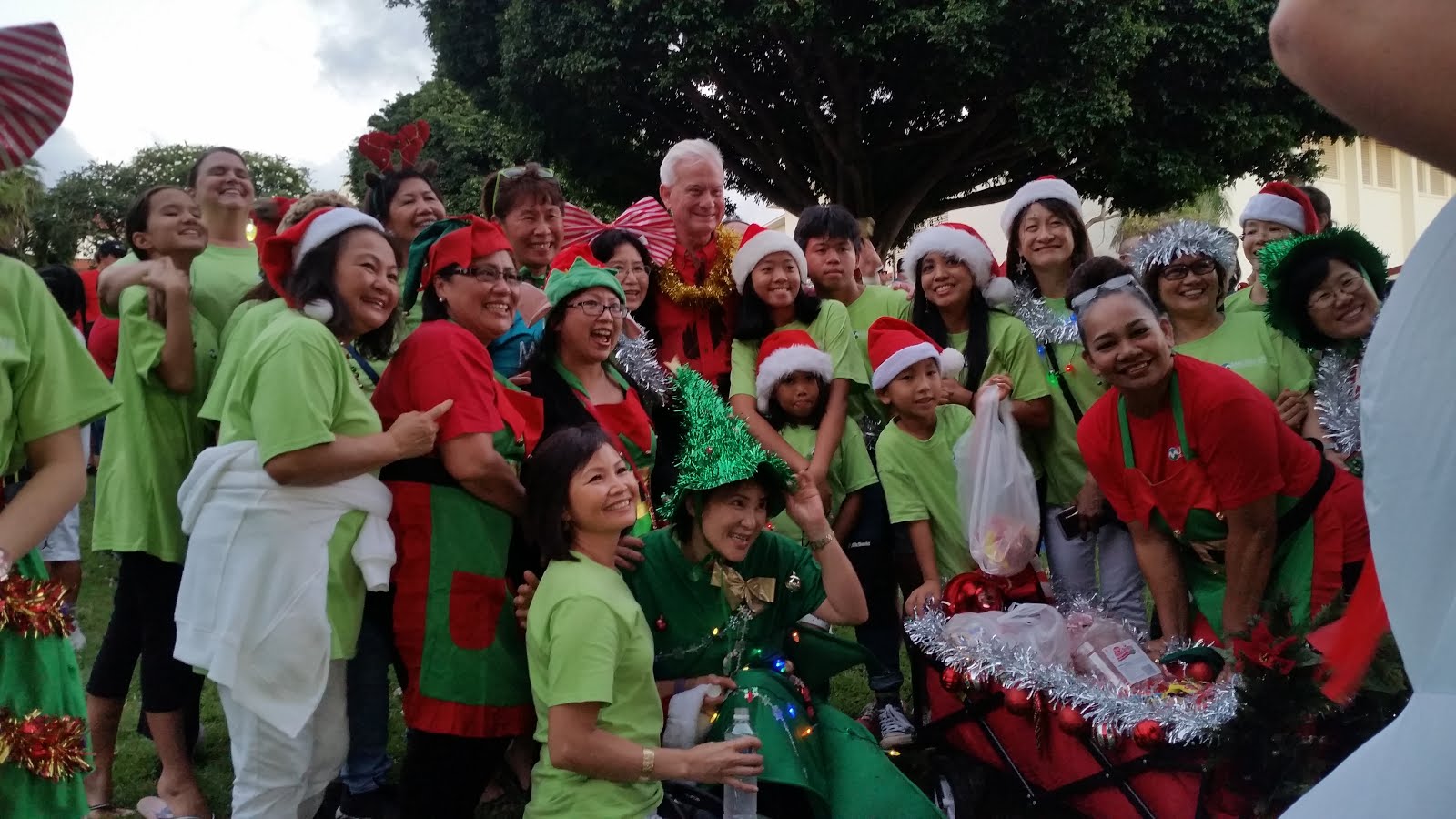 My Summer Vacation Kaimukī Christmas Parade