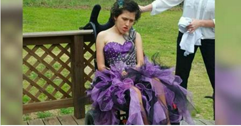 Son père ne peut pas l'accompagner au bal de fin d'année, alors sa maman fait appel à un invité très spécial!