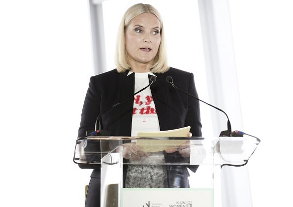 Crown Princess Mette-Marit wore Stella McCartney Stand Collar One Button Blazer, she wore Gianvito Rossi ankle boots, and she carried Prada bag