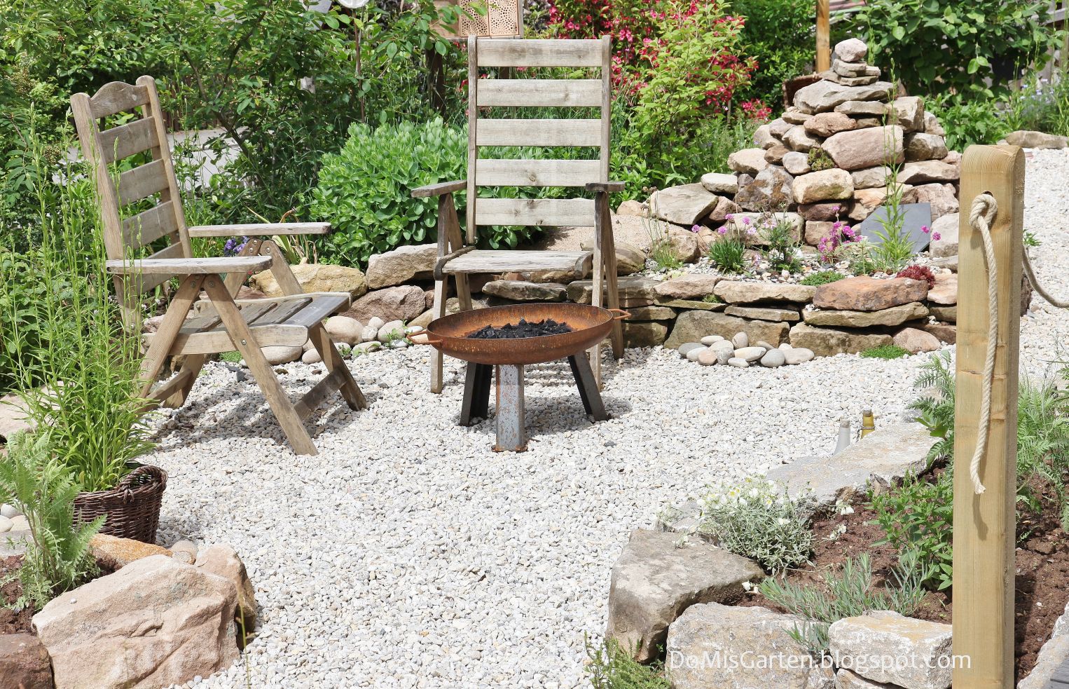 DoMis Garten Strandeck vorhernachher