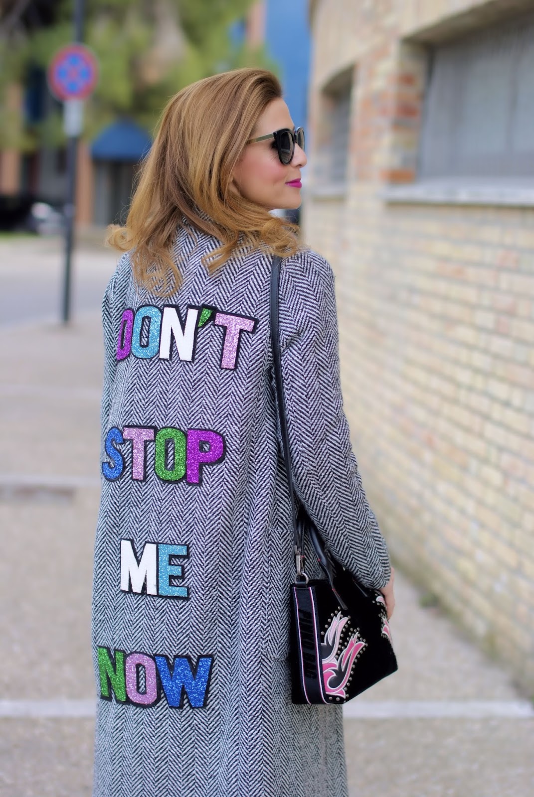 Don't stop me now: last outfit of 2018 with Front Street coat on Fashion and Cookies fashion blog, fashion blogger style