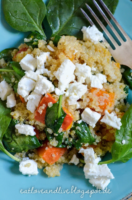 Quinoa mit Kürbis und Spinat