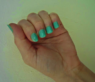 Summer 2014 Trind Caring Nail Colors and Keratin Treatment for Nails Kit Review Trind Nail Polish in Mint Julep