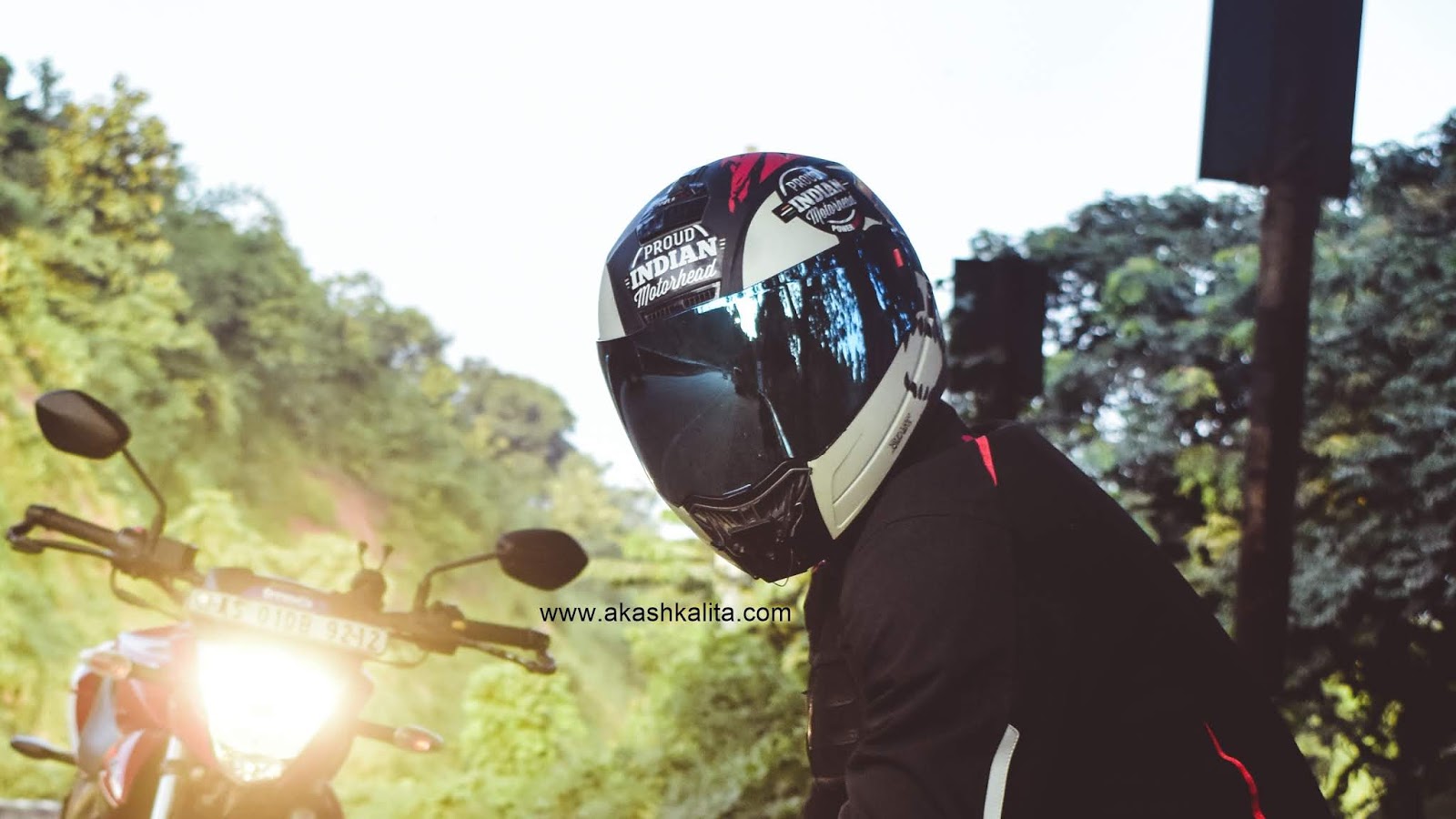 Clear Visor Vs Mirrored, How To Mirror Tint A Motorcycle Helmet Visor