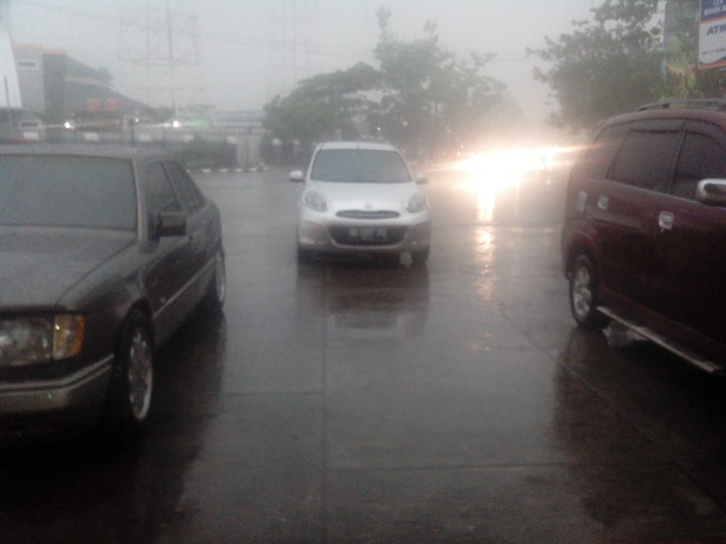 Pengaspalan Jalan Dapat Mempengaruhi Daur Air karena Pengaspalan Jalan Dapat Mempengaruhi Daur Air karena