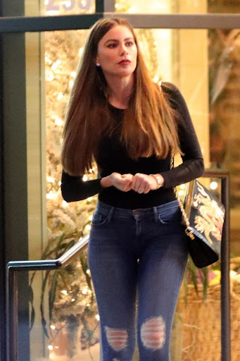 Sofia Vergara – Style Out For Dinner in Beverly Hills – Celebrity Style