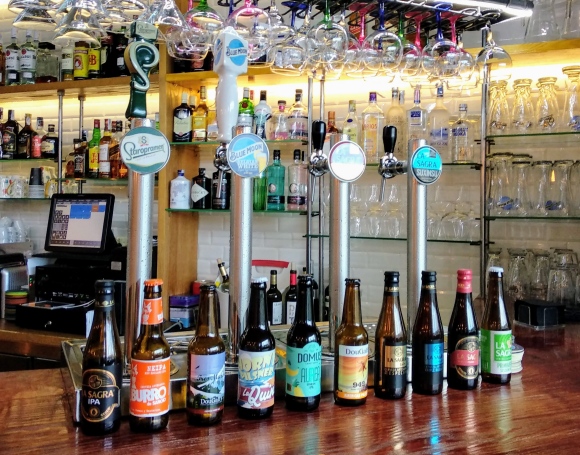 4 grifos de cerveza