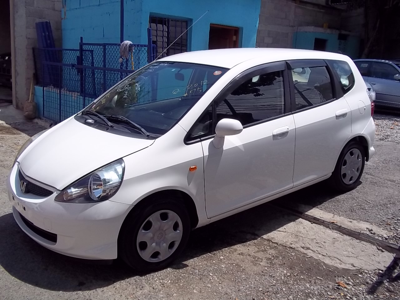 Honda fit 2005
