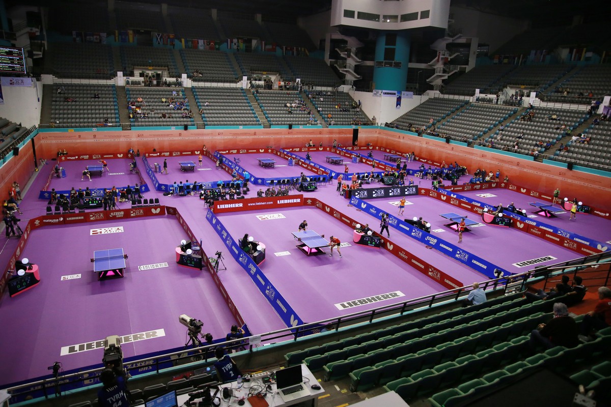 Mundial de Tênis de Mesa por Equipes 2016 Dia 1 Surto Olímpico