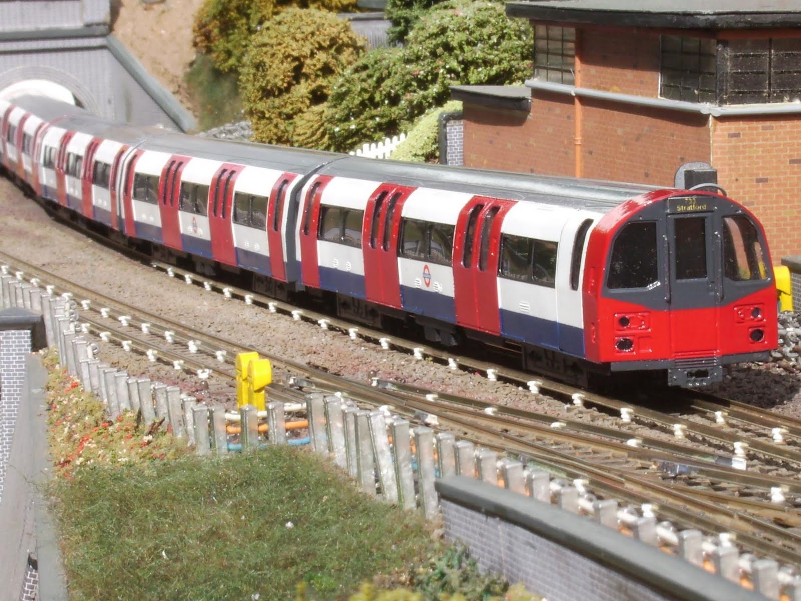 Images and photos of train models