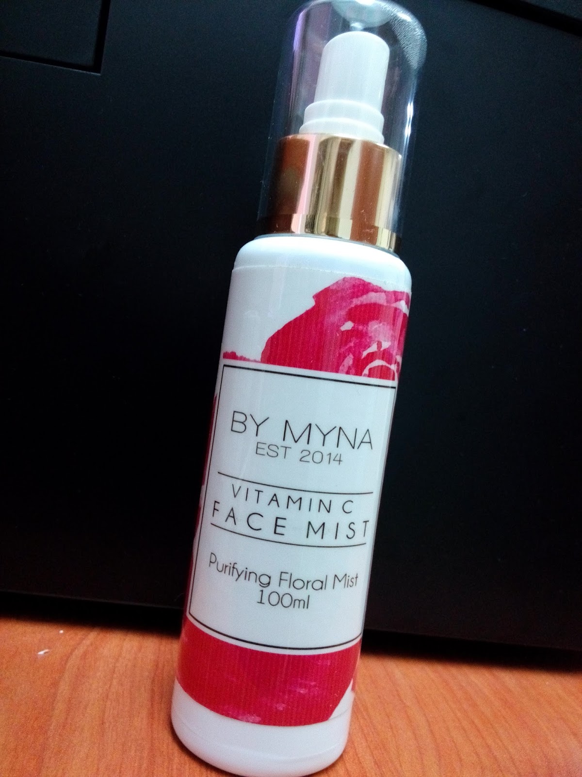 wardah vitamin c mist sonoma naturals vitamin c hydrating mist Wardah Vitamin C Mist by myna vitamin c mist kasihsihatchantek