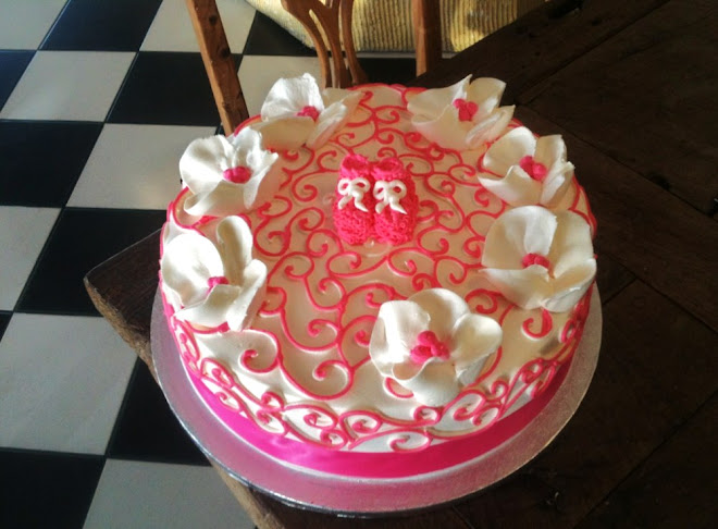 Cathys_Rum_Cake_Tropical_HotPink_TownCountry_Baby_Shower_Cake.jpg
