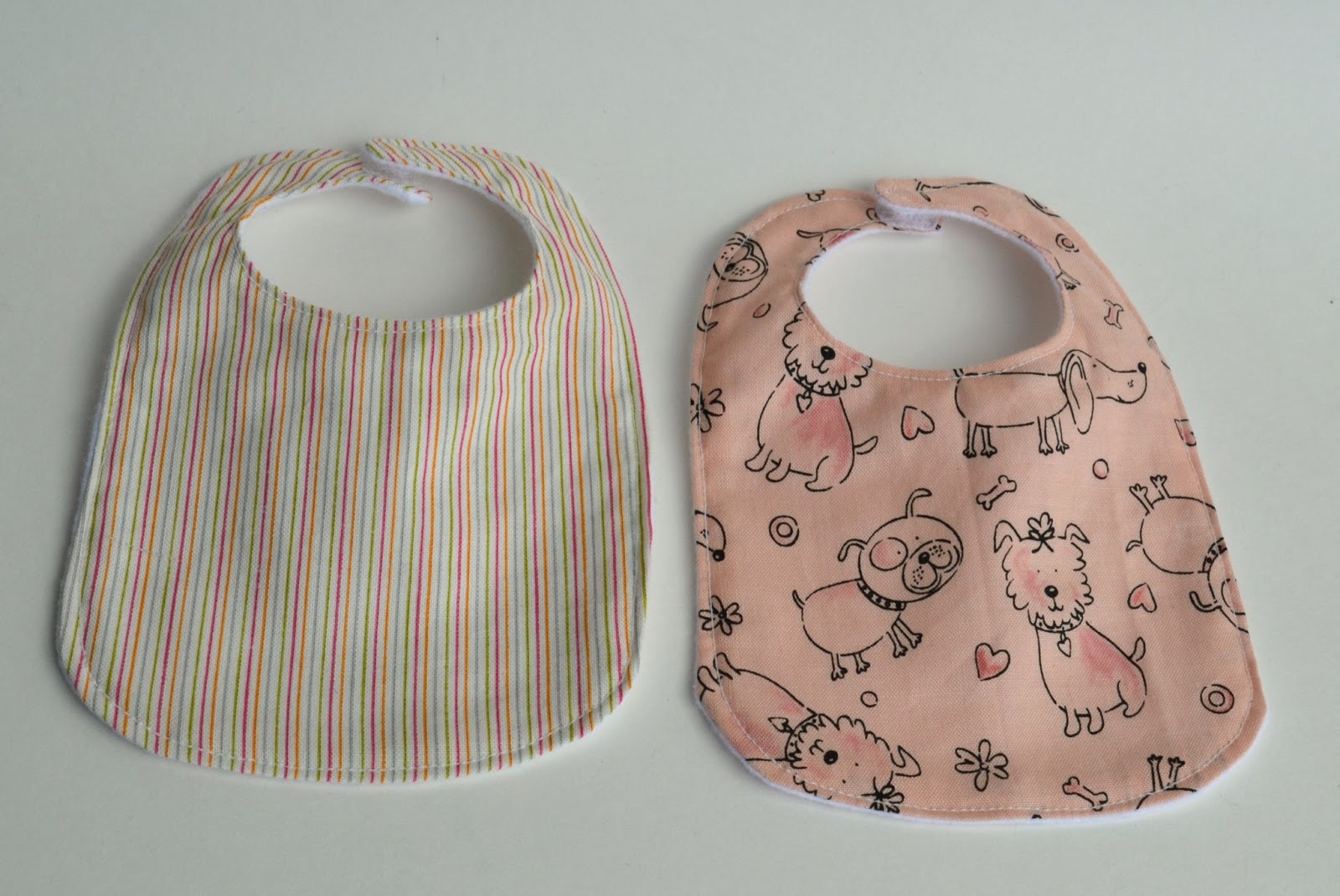 Bear, Dolly and Moi present for Toddler K doll bib