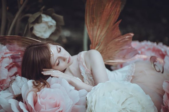 Mais fotografias com belas modelos como fadas, sereias e seres fantásticos de Merle Harms Merle Harms kristalkind instagram arte fotografia mulheres fashion fantasia modelos cosplay magia