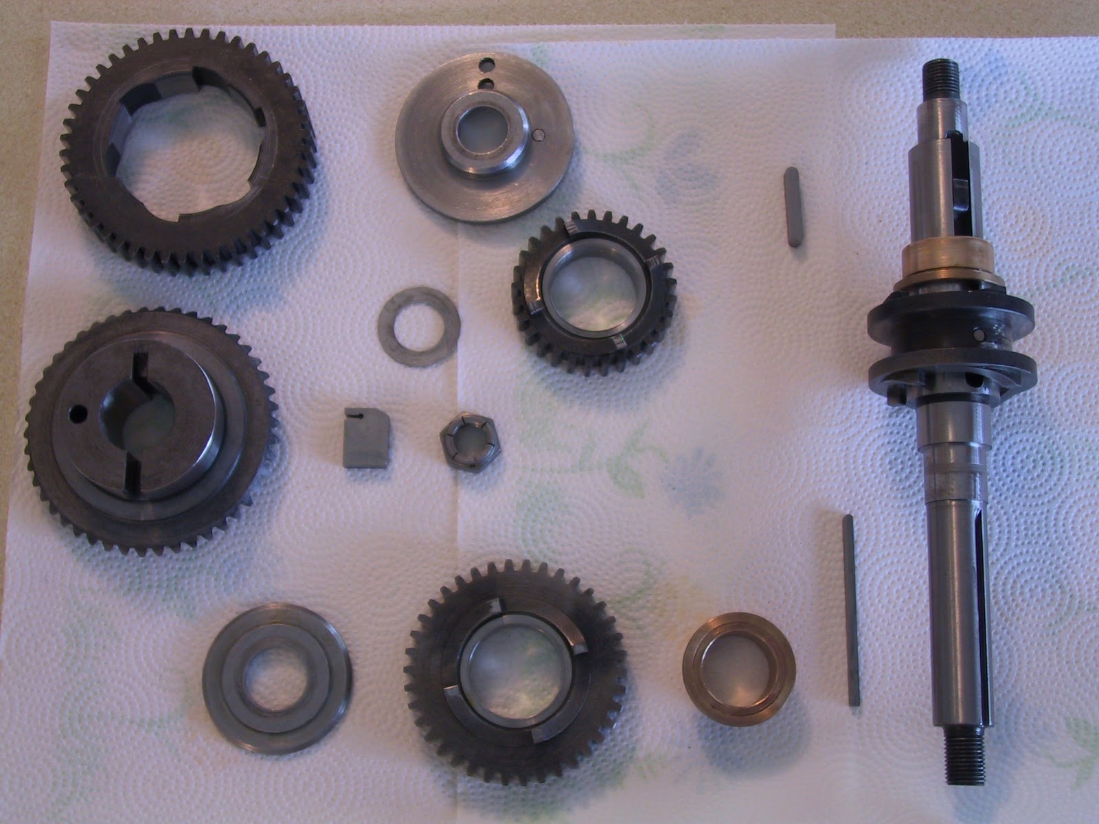 Hobart A200 Overhaul: Center Shaft Parts Layout