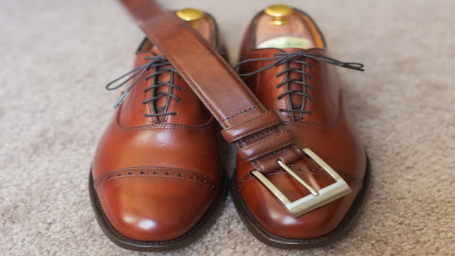 Sepatu dan Belt Kulit