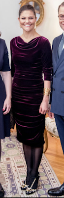 Robe Anna Holtblad / escarpins Dolce & Gabbana / pochette H&M