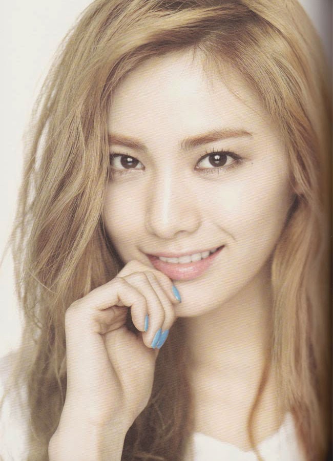 Nana Singer With The World S Most Beautiful Face