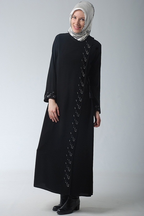 Trendy Hijab Fashion: New Stylish Abaya Models