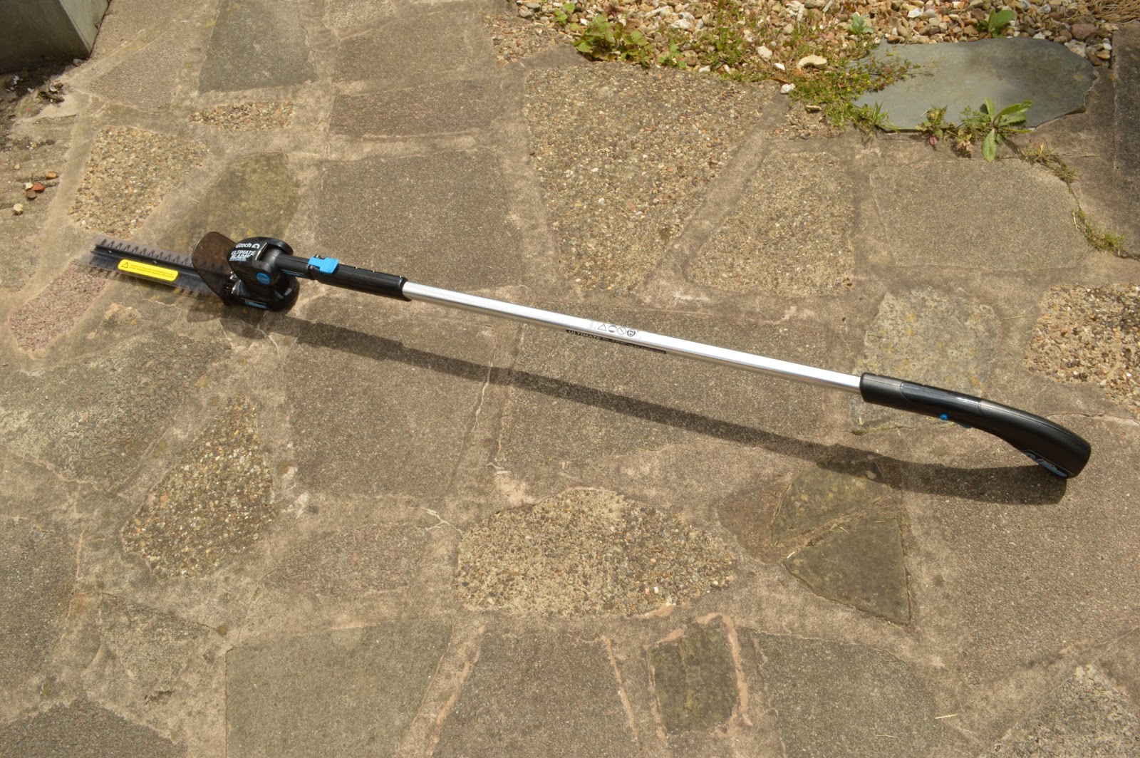 gtech cordless hedge trimmer