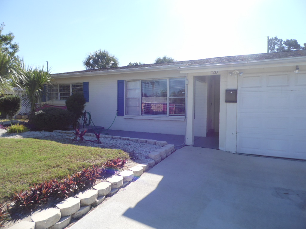 Ormond By The Sea, Florida Properties Three Bedroom Bungalow For Sale