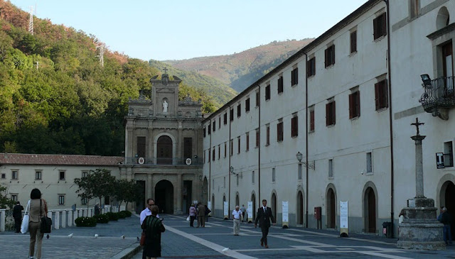 Santuario di San Francesco di Paola na região da Calábria Santuario di San Francesco di Paola na região da Calábria
