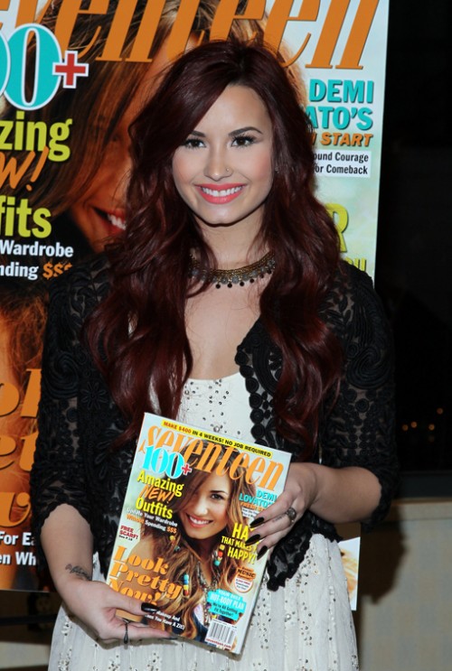Demi Lovato: Capa da revista ‘Seventeen’ (FOTOS) - Single Music