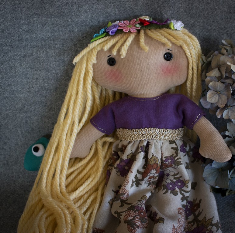 muñeca de trapo rapunzel
