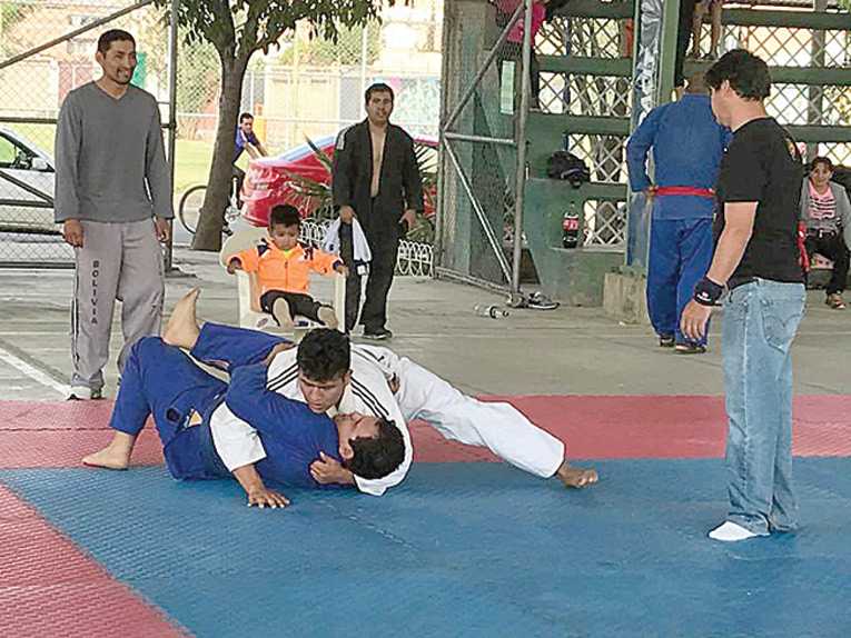 BOLIVIA DEPORTES Jiu jitsu “junta” y paga us 581 por año para seguir
