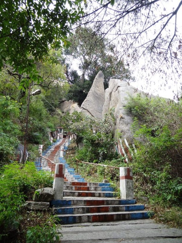 One Day Trip From Bangalore Trekking Ramadevarabetta Or Sholay S Ramgarh